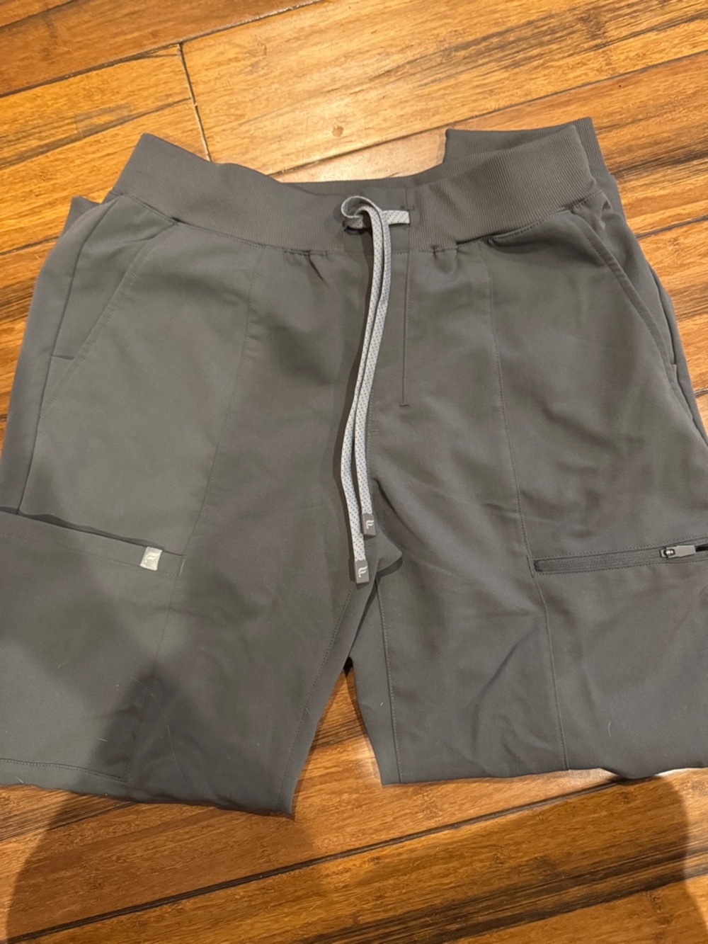 Women’s Fabletics Scrub pants